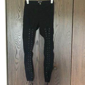 Stretch lace up pant M